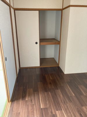真ん中の部屋の収納